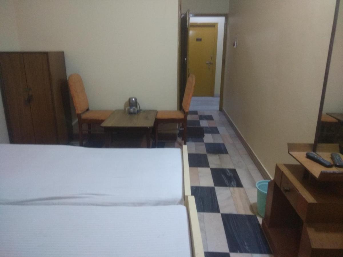 Motel Sayonara Begusarai Екстер'єр фото