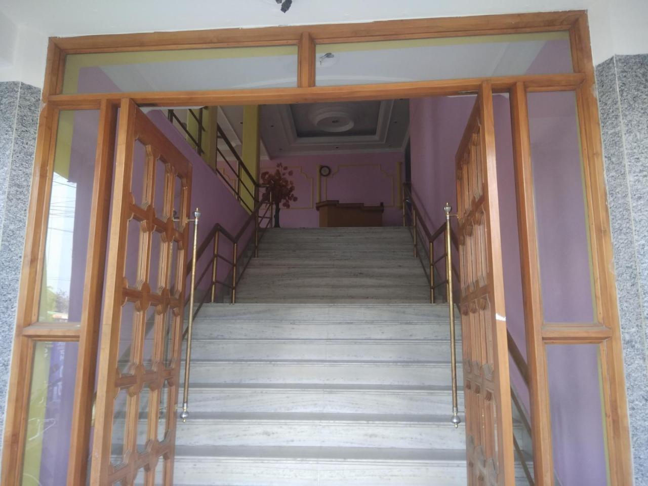 Motel Sayonara Begusarai Екстер'єр фото